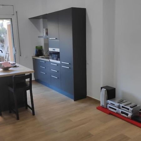 Precioso Apartamento Con Magnifico Patio. Sant Feliu de Llobregat Eksteriør billede