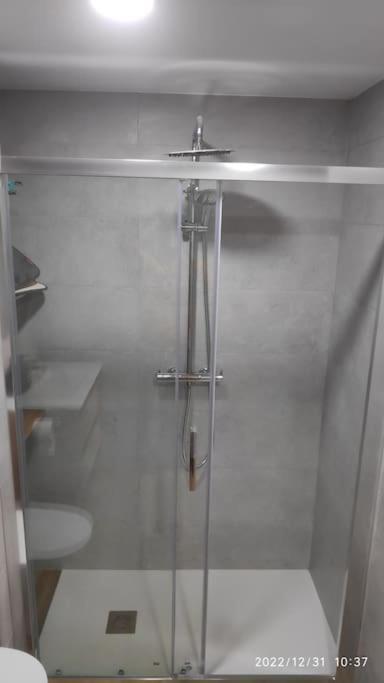 Precioso Apartamento Con Magnifico Patio. Sant Feliu de Llobregat Eksteriør billede